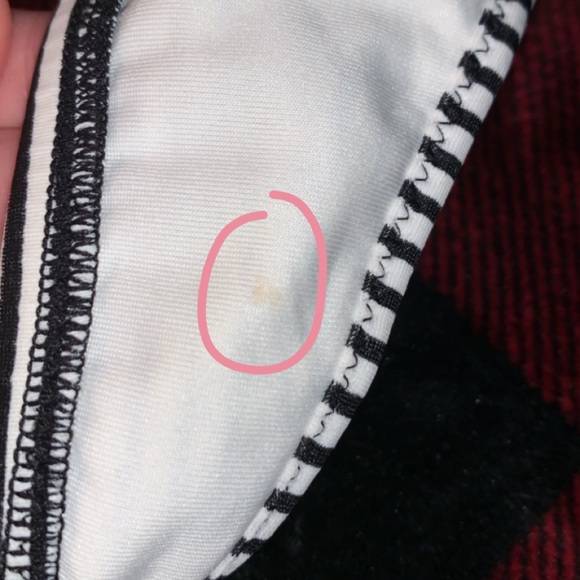 Victoria’s Secret push-up bikini top - Picture 3 of 4